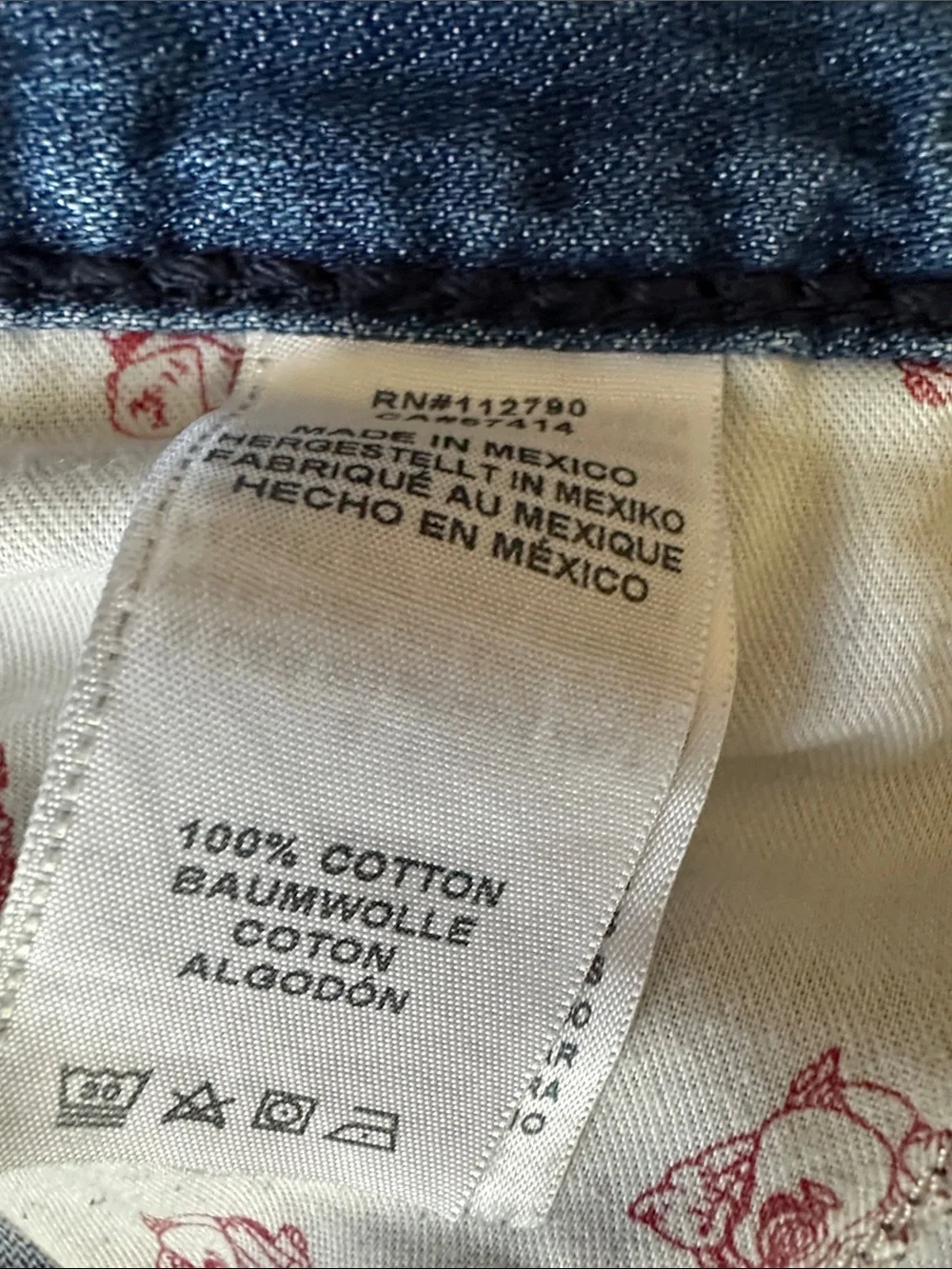 True Religion Light Blue Jeans with Contrast Back Pocket Stitching